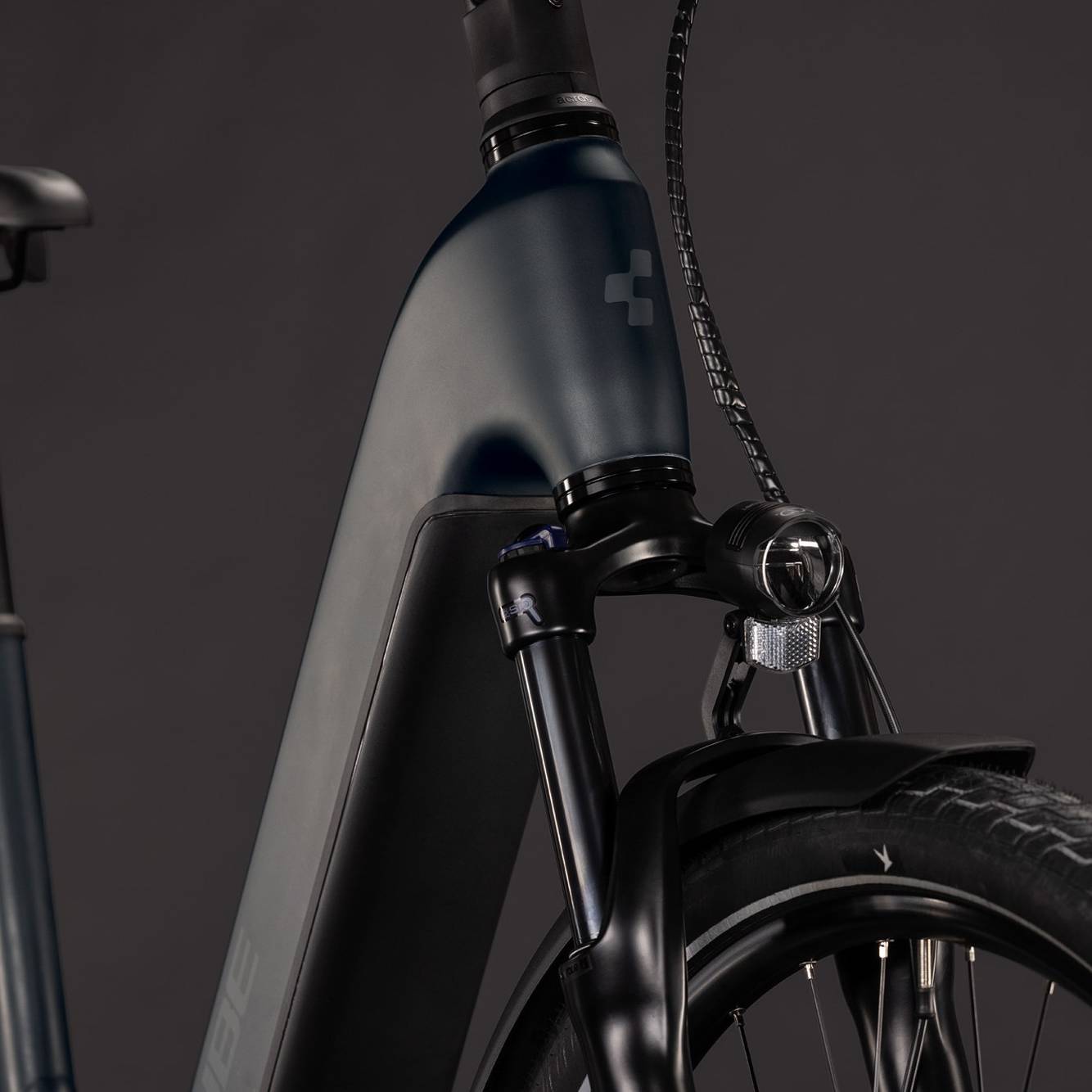 Cube Touring Hybrid ONE 600 Easy Entry Unisex Electric City Bike