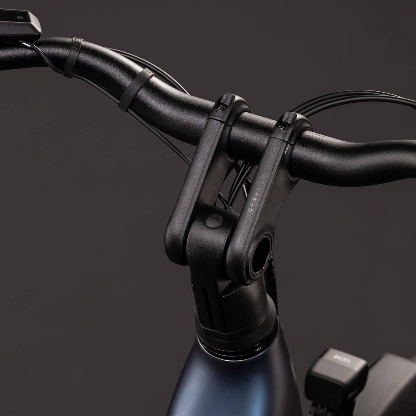 Cube Supreme Hybrid Deluxe ONE 600 Easy Entry Unisex Electric City Bike