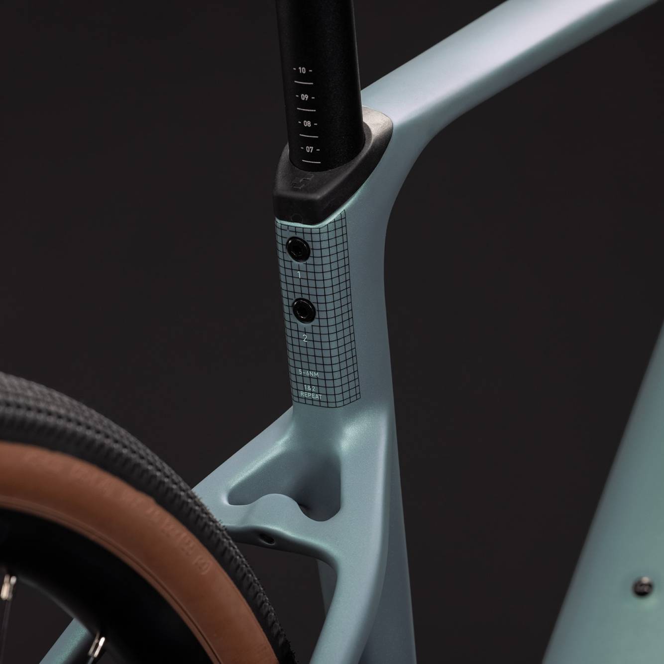 Cube Nulane Hybrid C:62 Race 400X Electric Gravel Bike