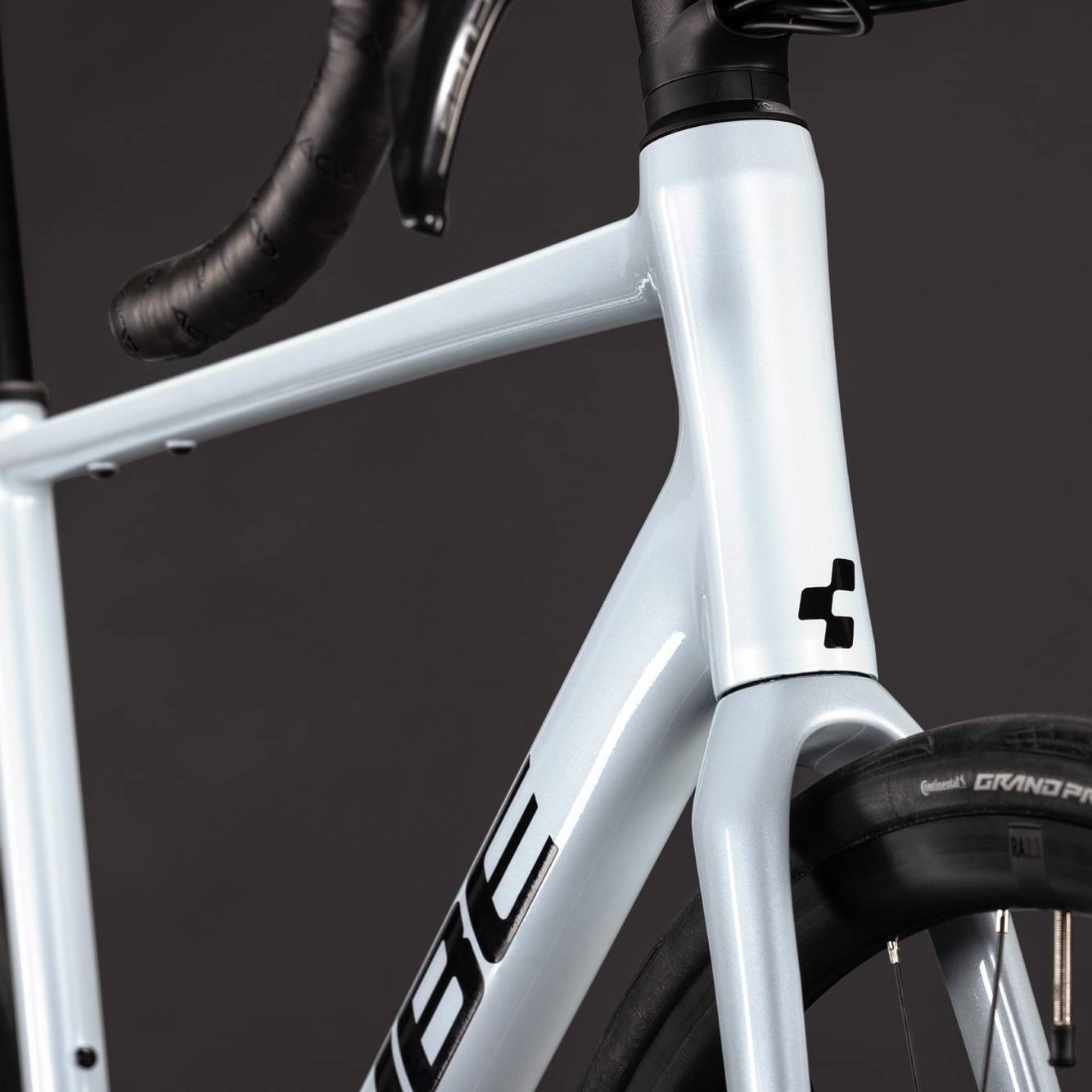 Cube Attain Race Road Bike