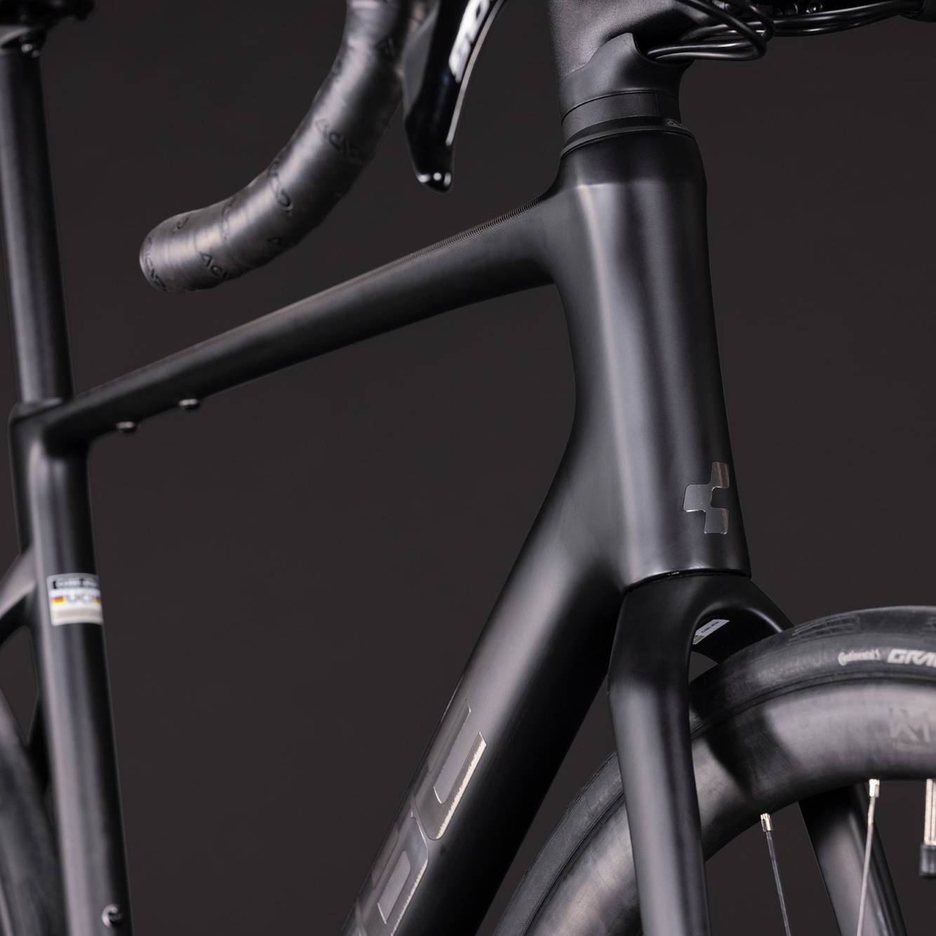 Cube Attain C:62 Race Road Bike