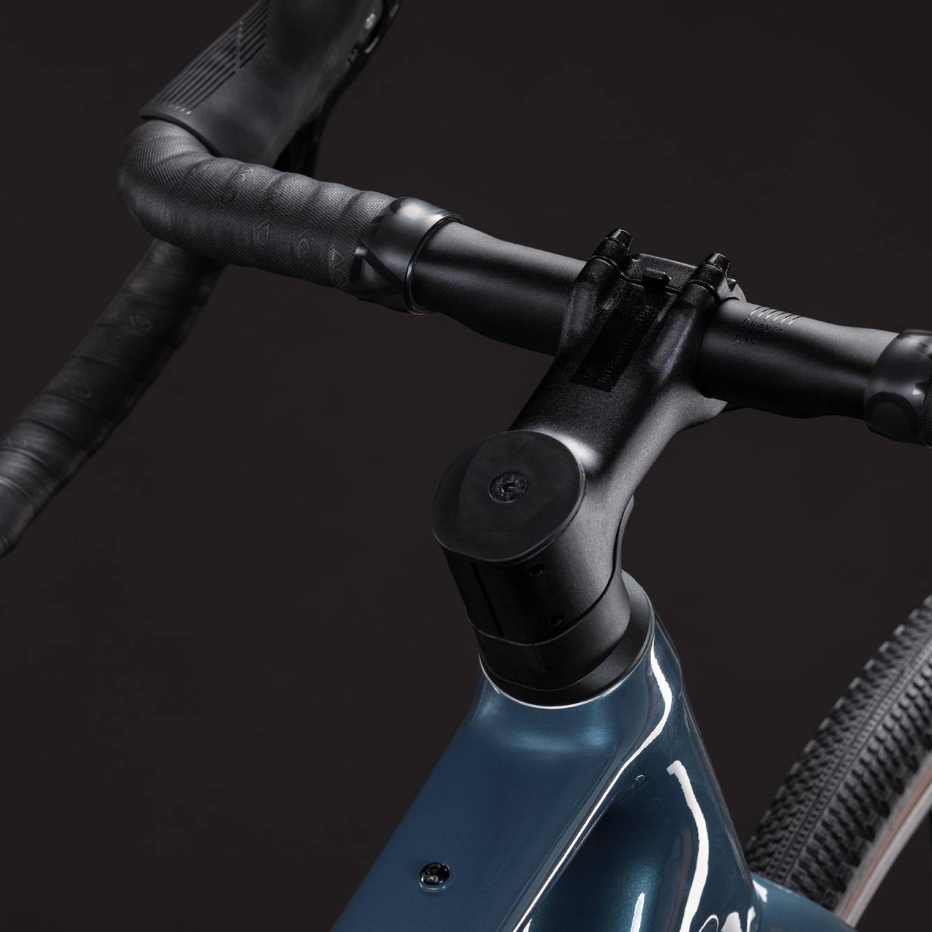 Cube Nuroad PRO Gravel Bike