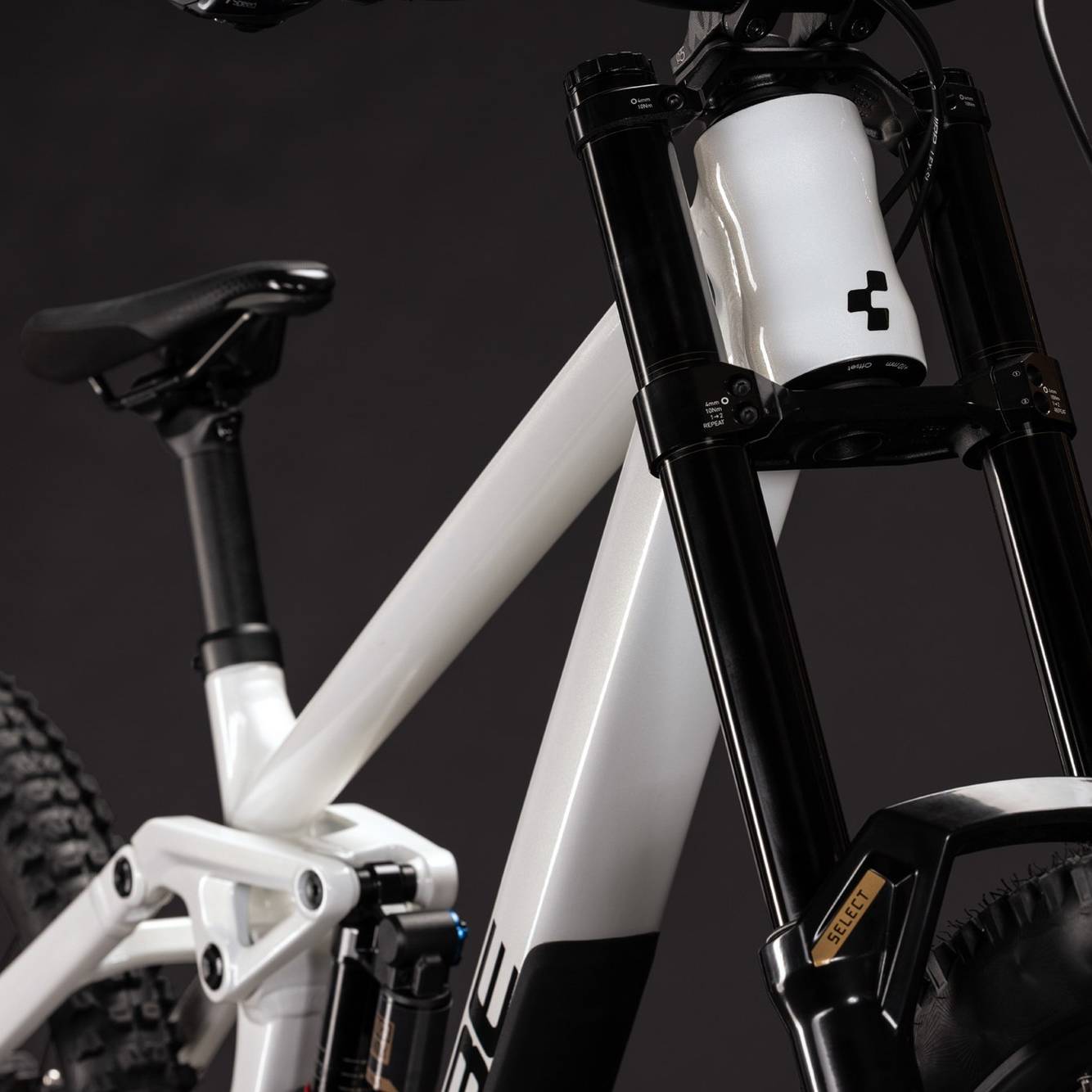 Cube Two15 Race Full Suspension Mountain Bike