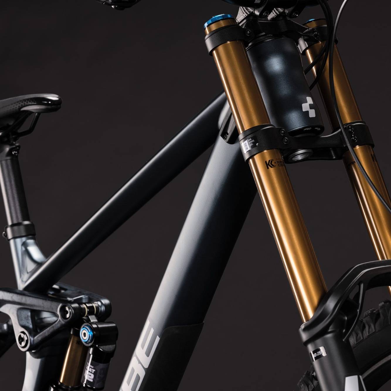 Cube Two15 SLX Full Suspension Mountain Bike