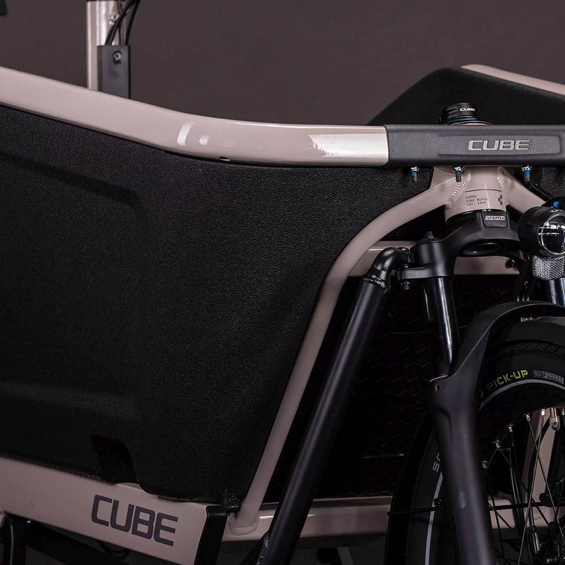 Cube Cargo Hybrid Comfort PRO 800 Electric City Bike