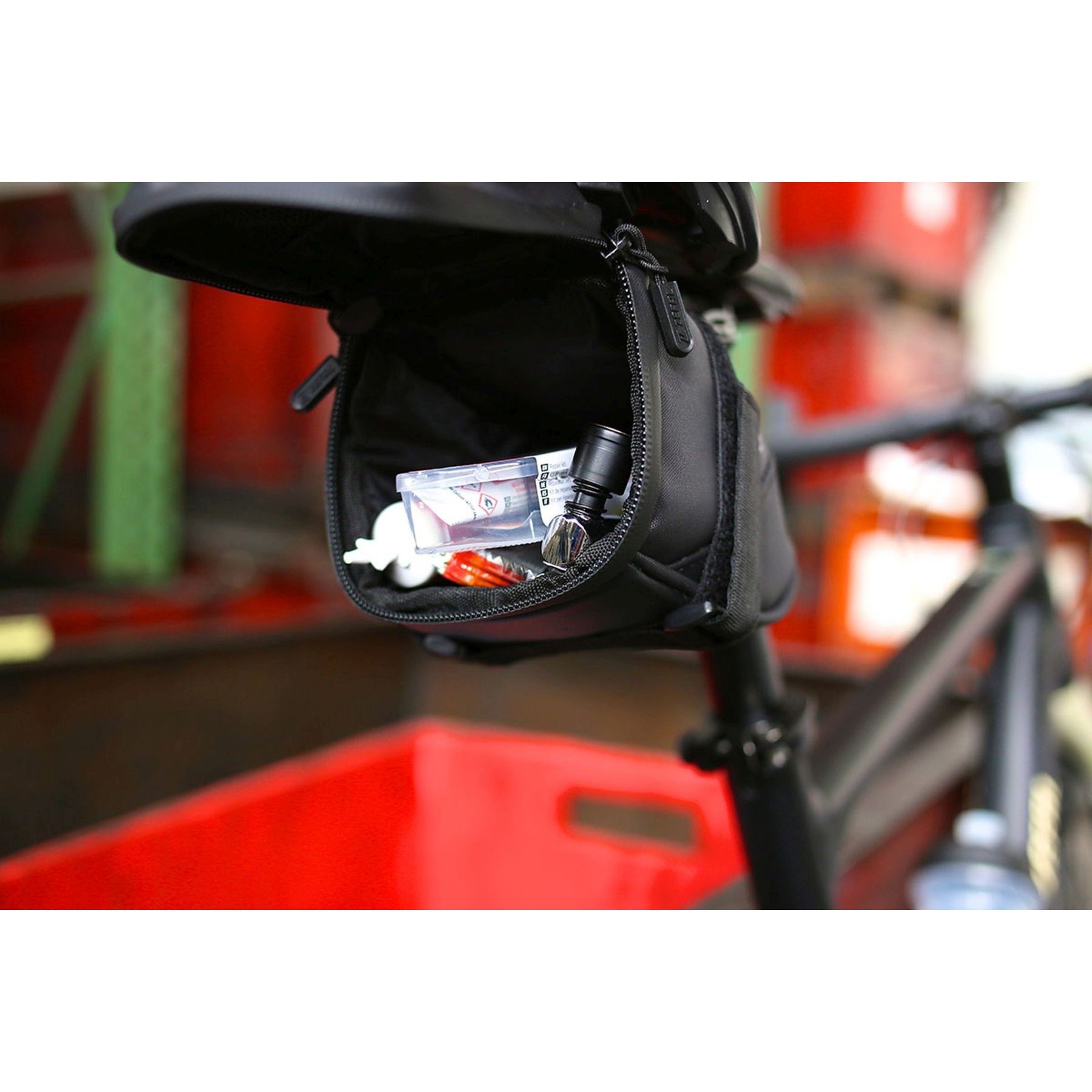 Zefal Iron Pack 2 M-DS Saddle Bag 0.7L