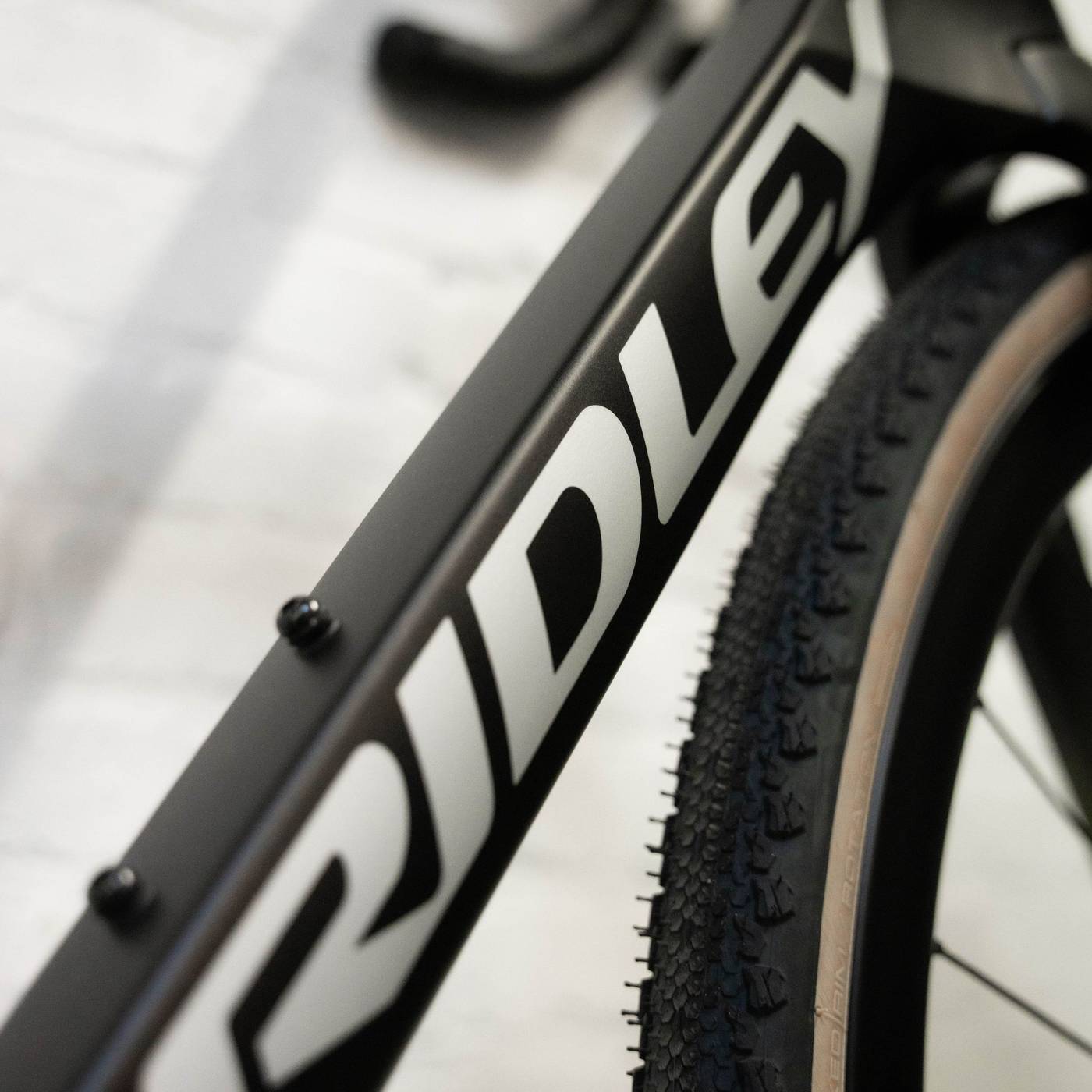 Ridley Kanzo Fast Red XPLR 1x13 Gravel Bike