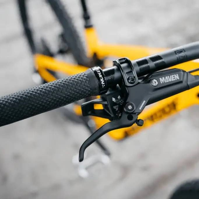 Nukeproof Reactor Alloy Pro Full Suspension Mountain Bike