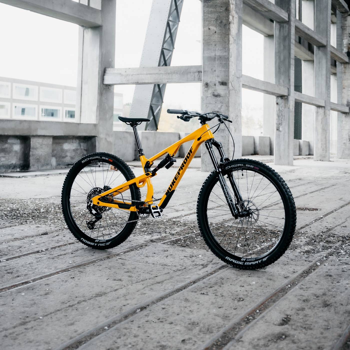 Nukeproof Reactor Alloy Pro Full Suspension Mountain Bike